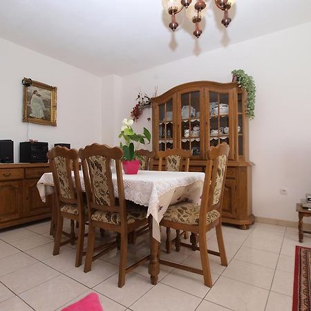 Apartment Luisa 1437 Peruski Екстер'єр фото