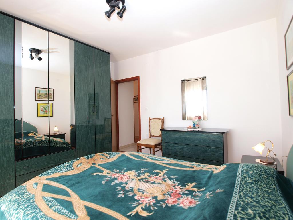 Apartment Luisa 1437 Peruski Екстер'єр фото