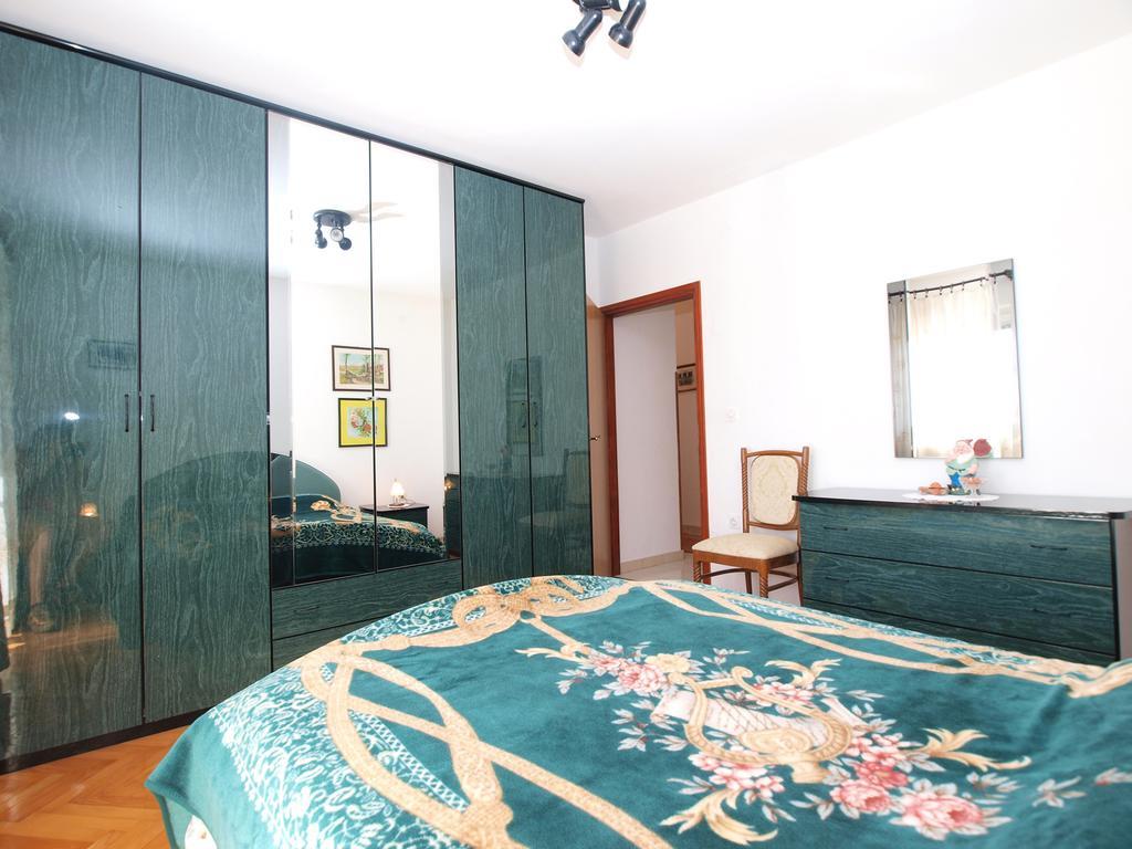 Apartment Luisa 1437 Peruski Екстер'єр фото