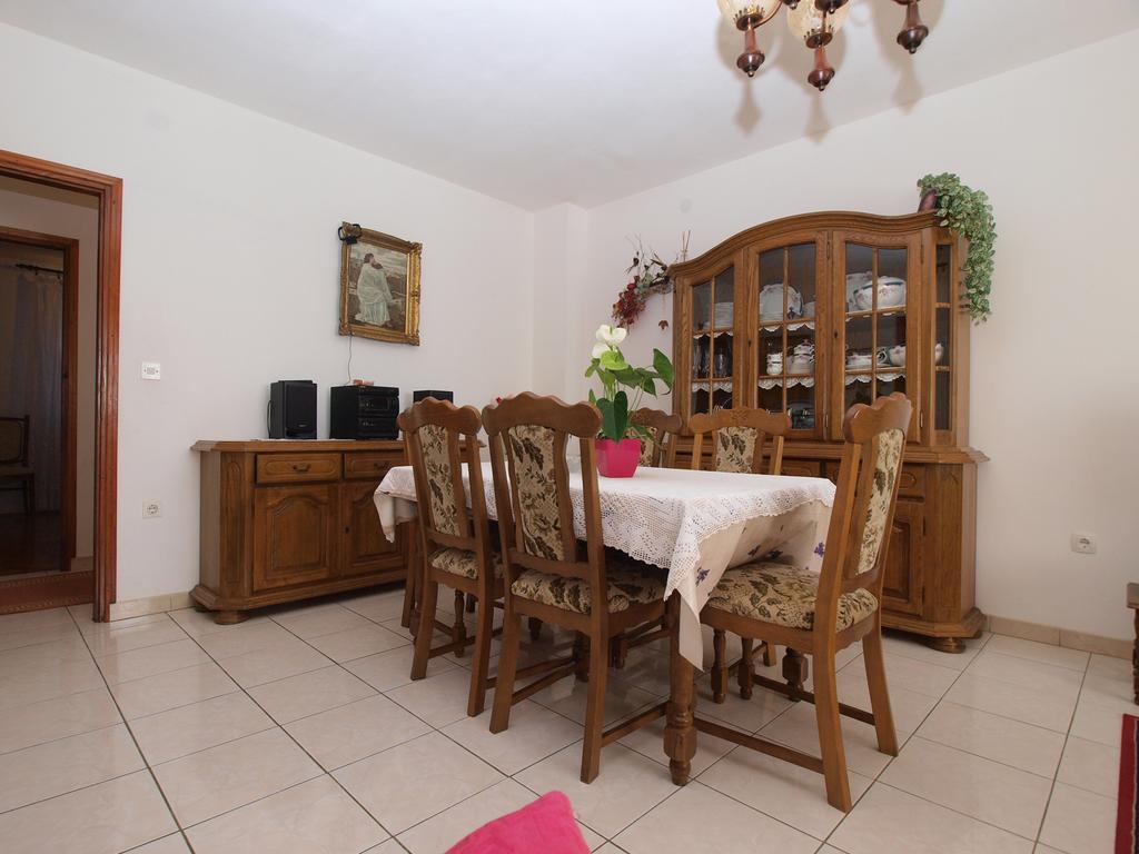 Apartment Luisa 1437 Peruski Екстер'єр фото