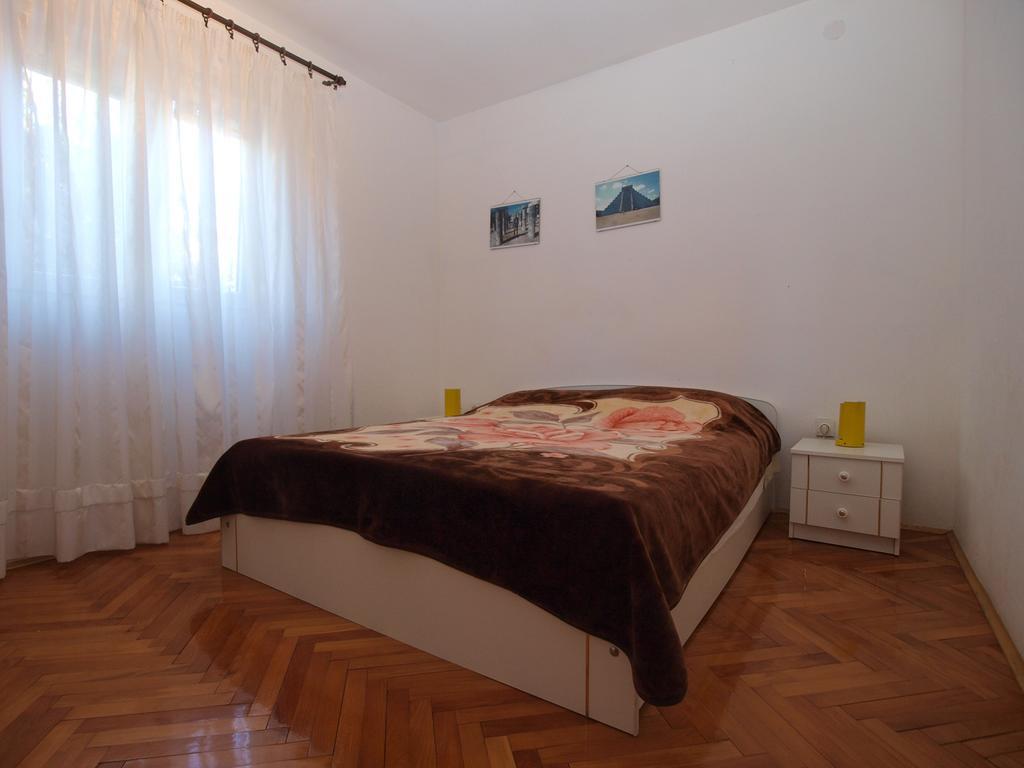 Apartment Luisa 1437 Peruski Екстер'єр фото