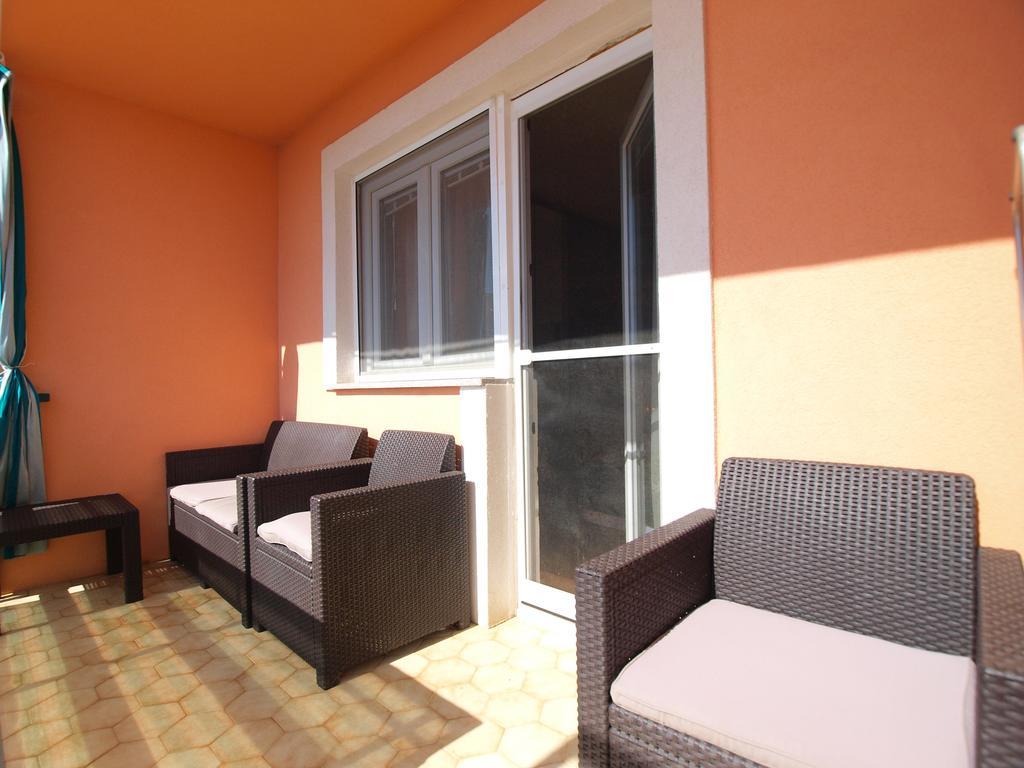 Apartment Luisa 1437 Peruski Екстер'єр фото